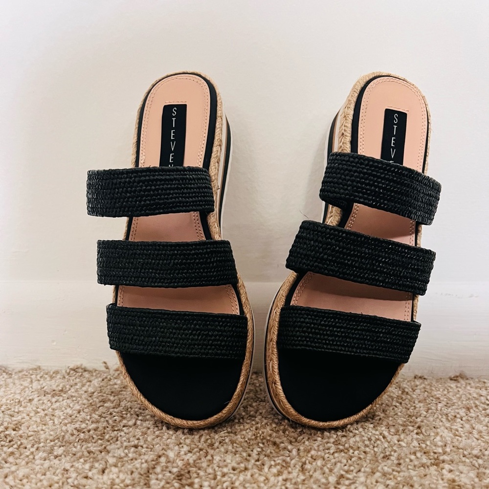 Steve Madden platform sandals